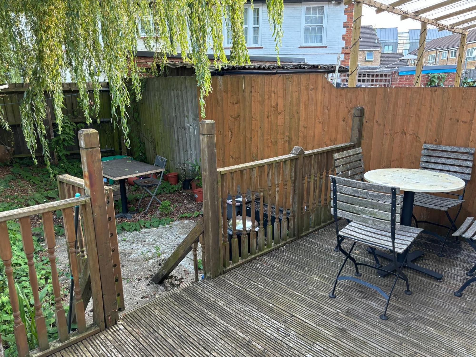 Apartment Spacious 2 Bedroom House With Garden *