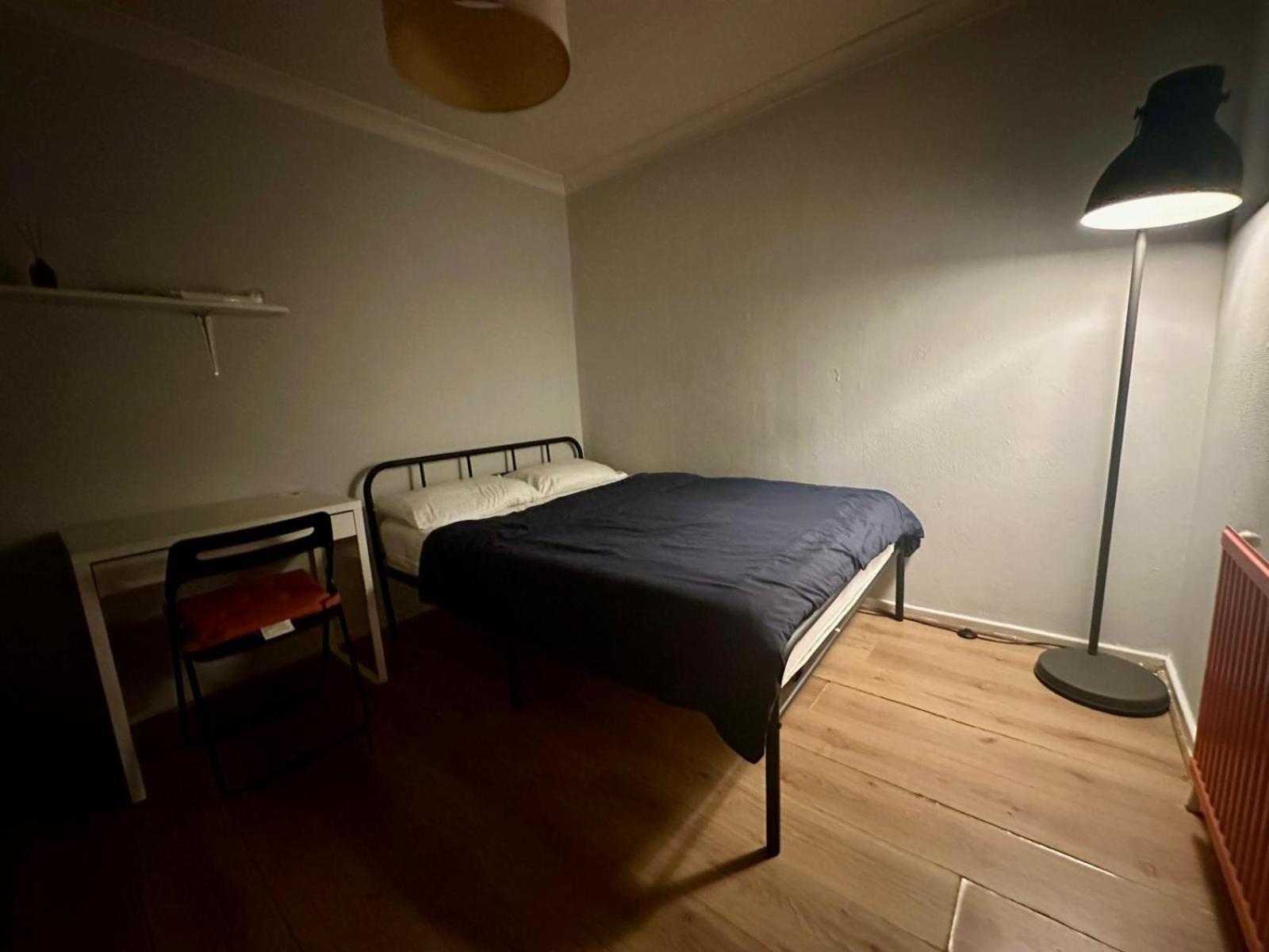 Whitechapel R2 Guest house *