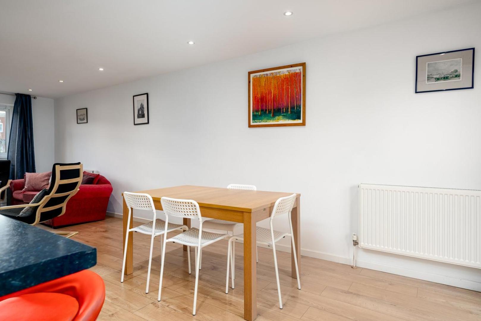 Guestready - Tranquil Retreat Near The Royal Docks Holiday home London