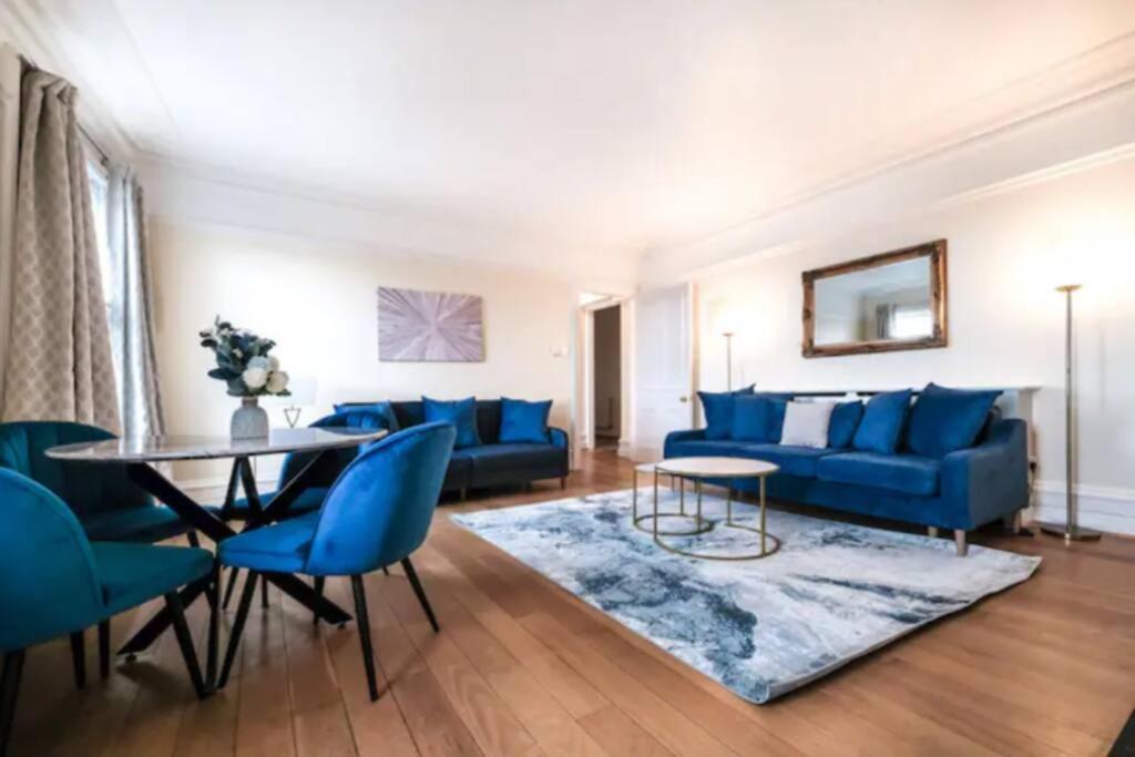 Harrods-knightsbridge Flat In Kb89 * London