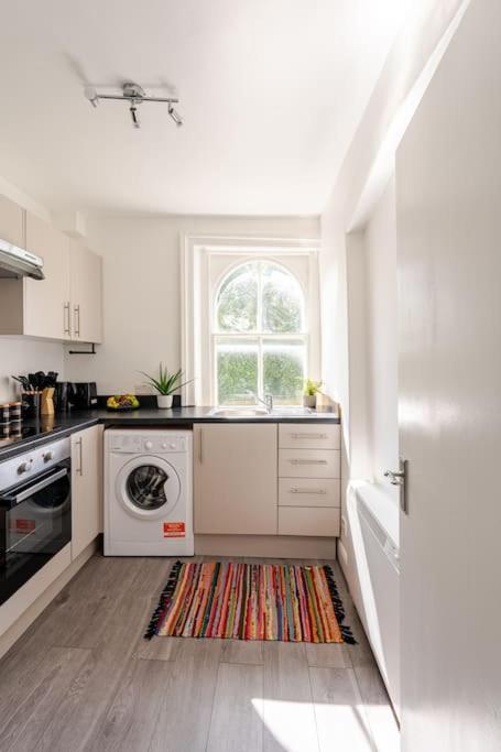 Notting Hill - Luxury Up To 6 Sleeps Apartment *