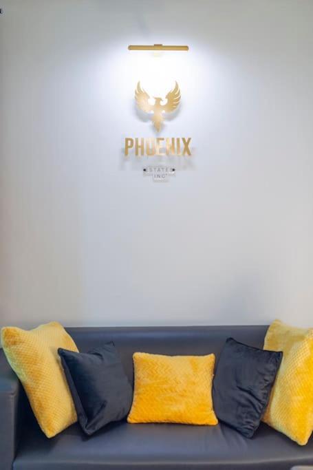 24hr Concierge, Gym, Pool, Museum, Shopping Centre Apartamento