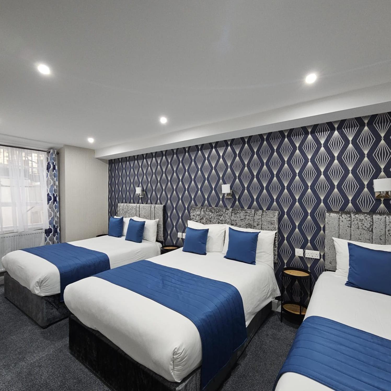 George Hotel 3*