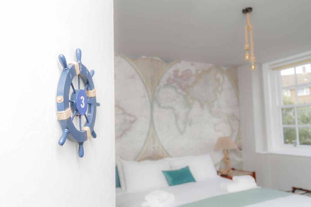 Inn The Captain Cook London