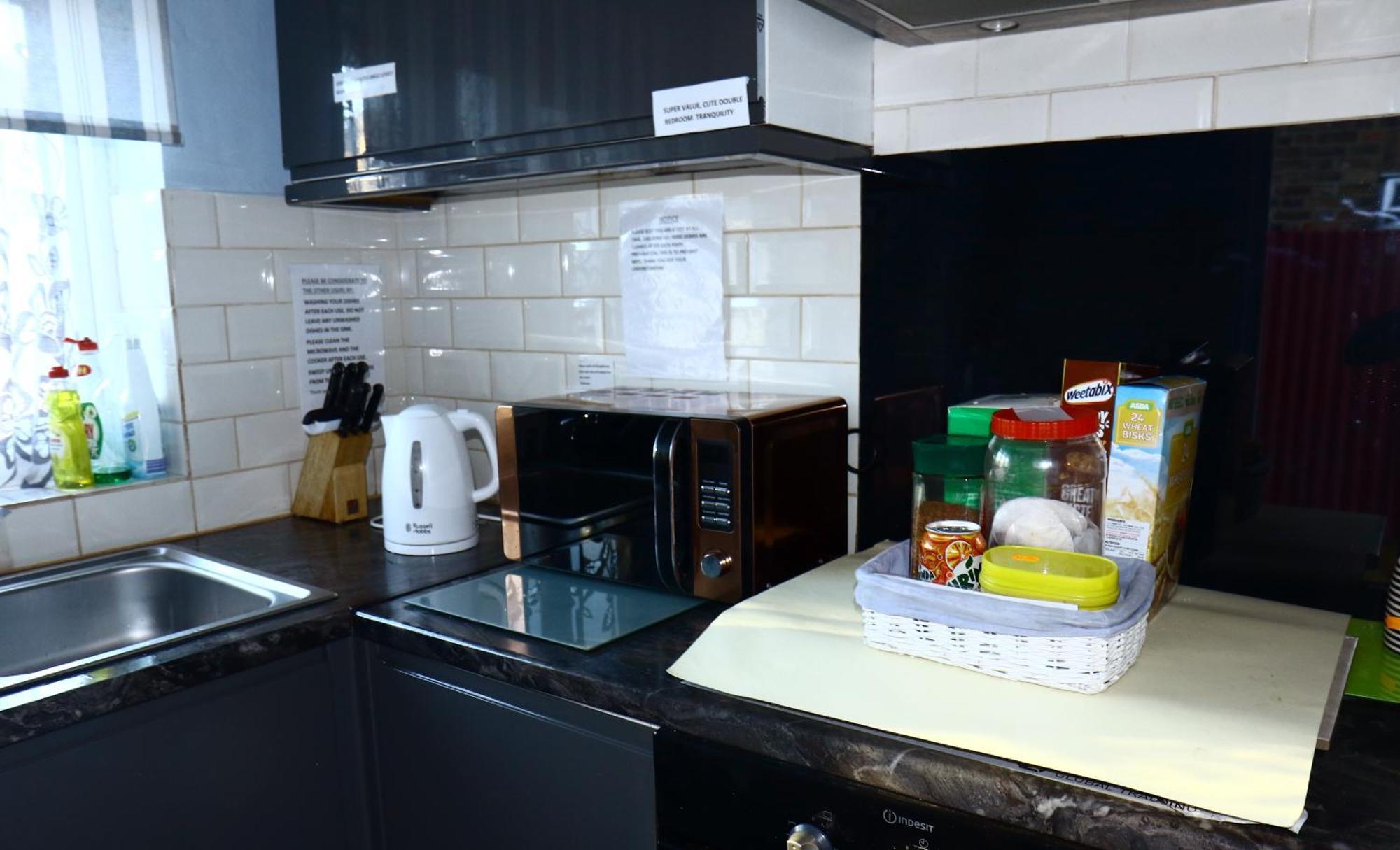 Apartment Cozy Or Entire In London, Fast Links To