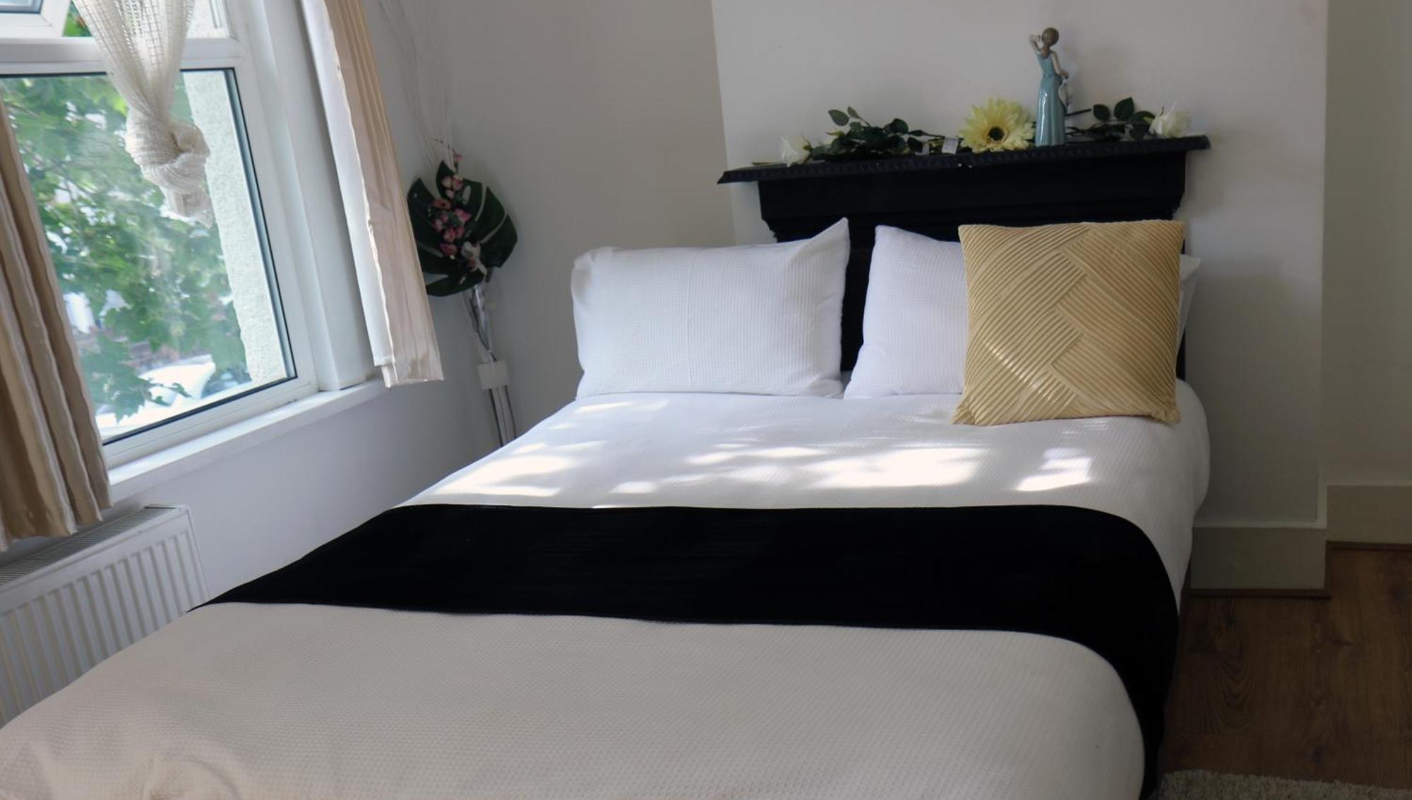 Apartment Cozy Or Entire In London, Fast Links To *