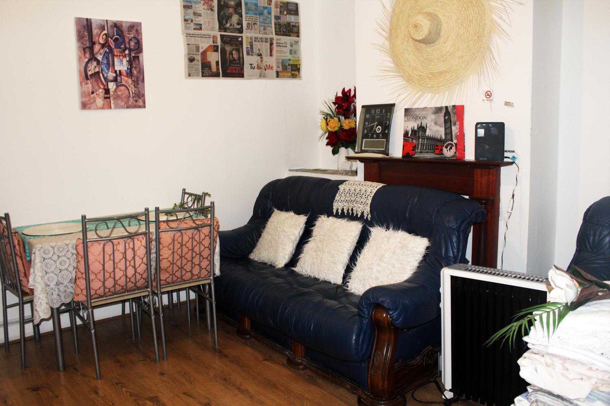Apartment Cozy Or Entire In London, Fast Links To London