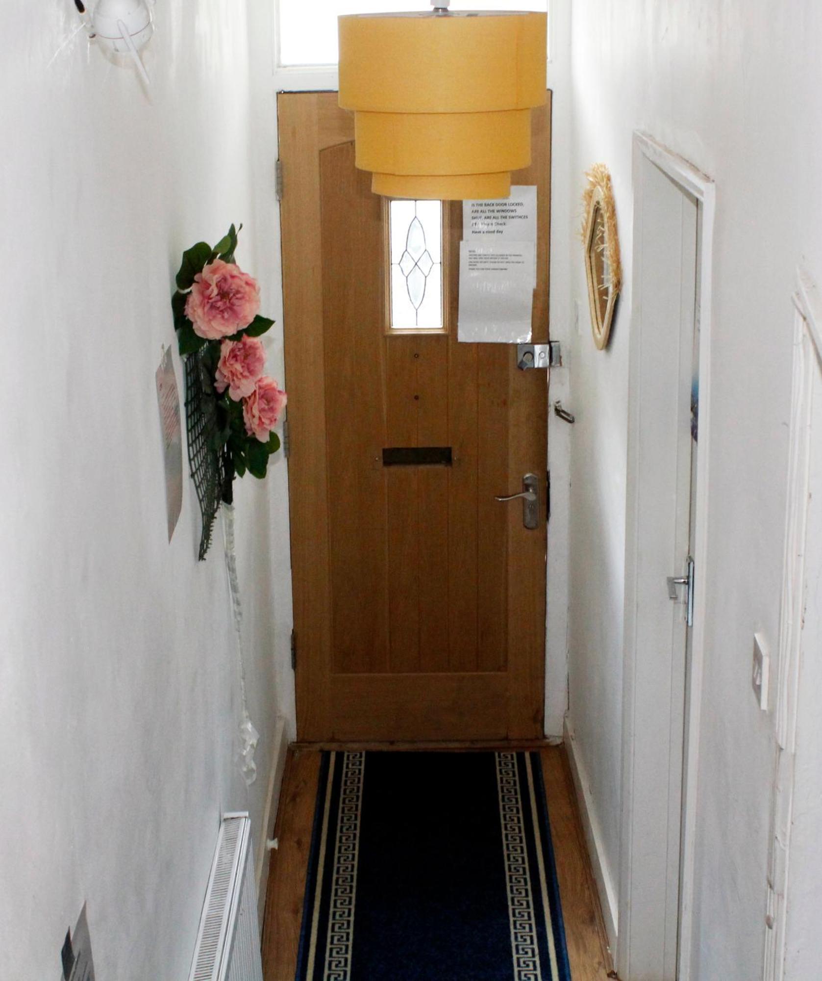 Cozy Or Entire In London, Fast Links To London