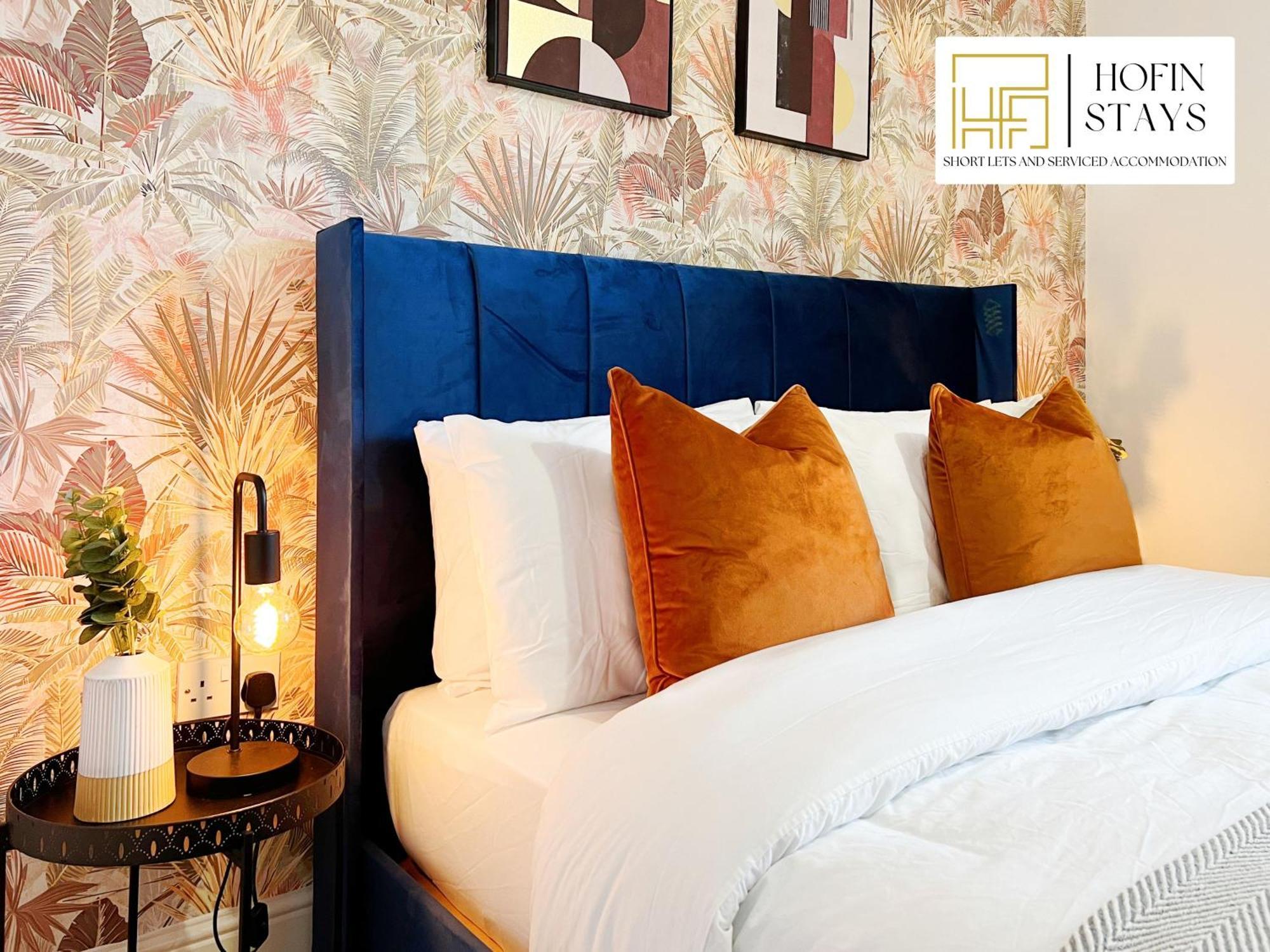Apartment Last-minute Specials L Premium On 2 Double Bed For 6 Guests L Deals L Hofin Short Lets & Serviced *