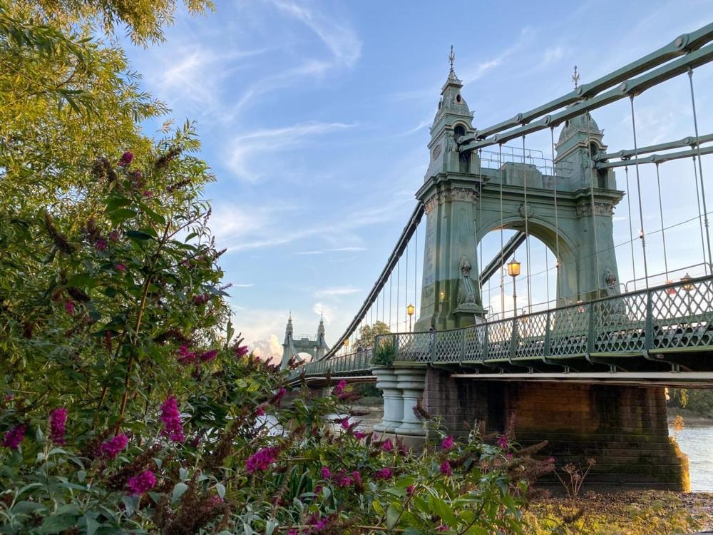 Apartment Perfect For 6 - 2 Bedroom 2 Bathroom By The Famous Hammersmith Riverside London