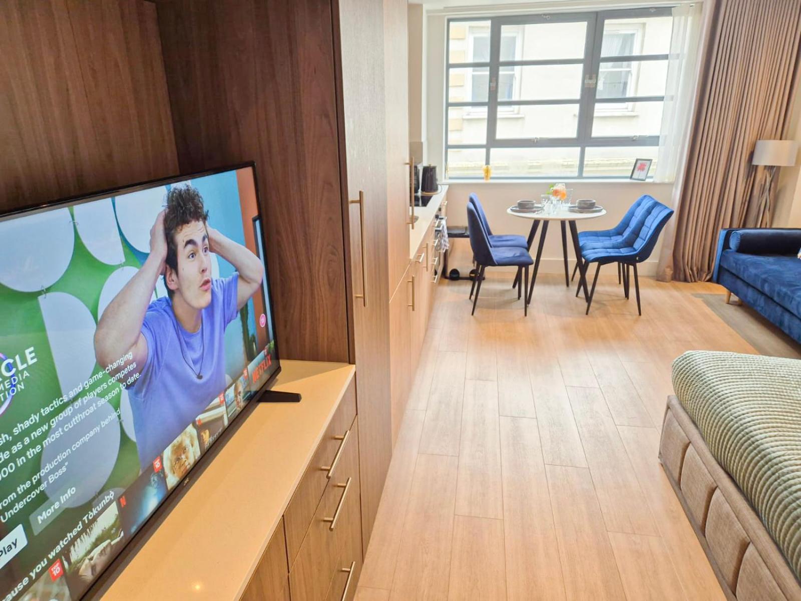 Modern & 3bedroom Flat With Pvt Balcony Steps From Regent's Park