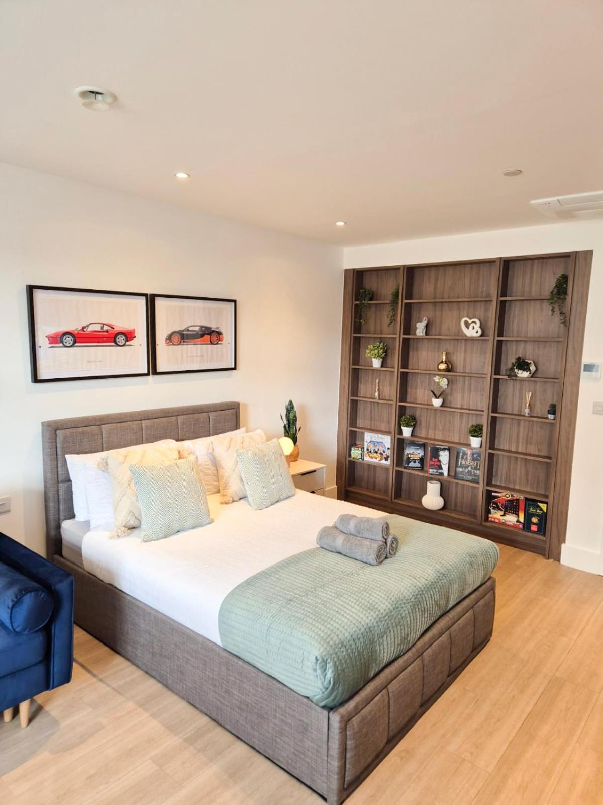 Apartment Modern & 3bedroom Flat With Pvt Balcony Steps From Regent's Park