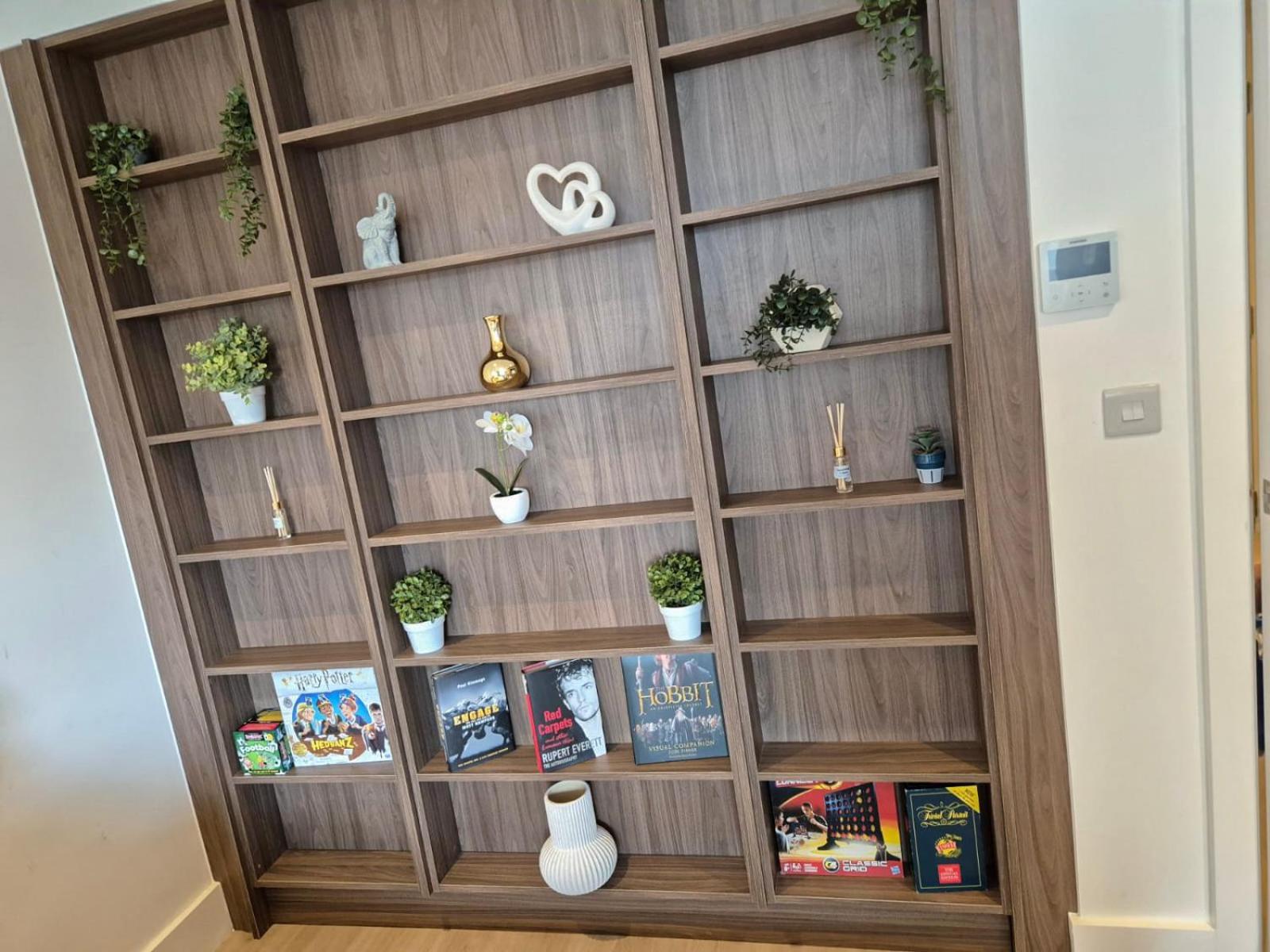 Modern & 3bedroom Flat With Pvt Balcony Steps From Regent's Park Apartment London