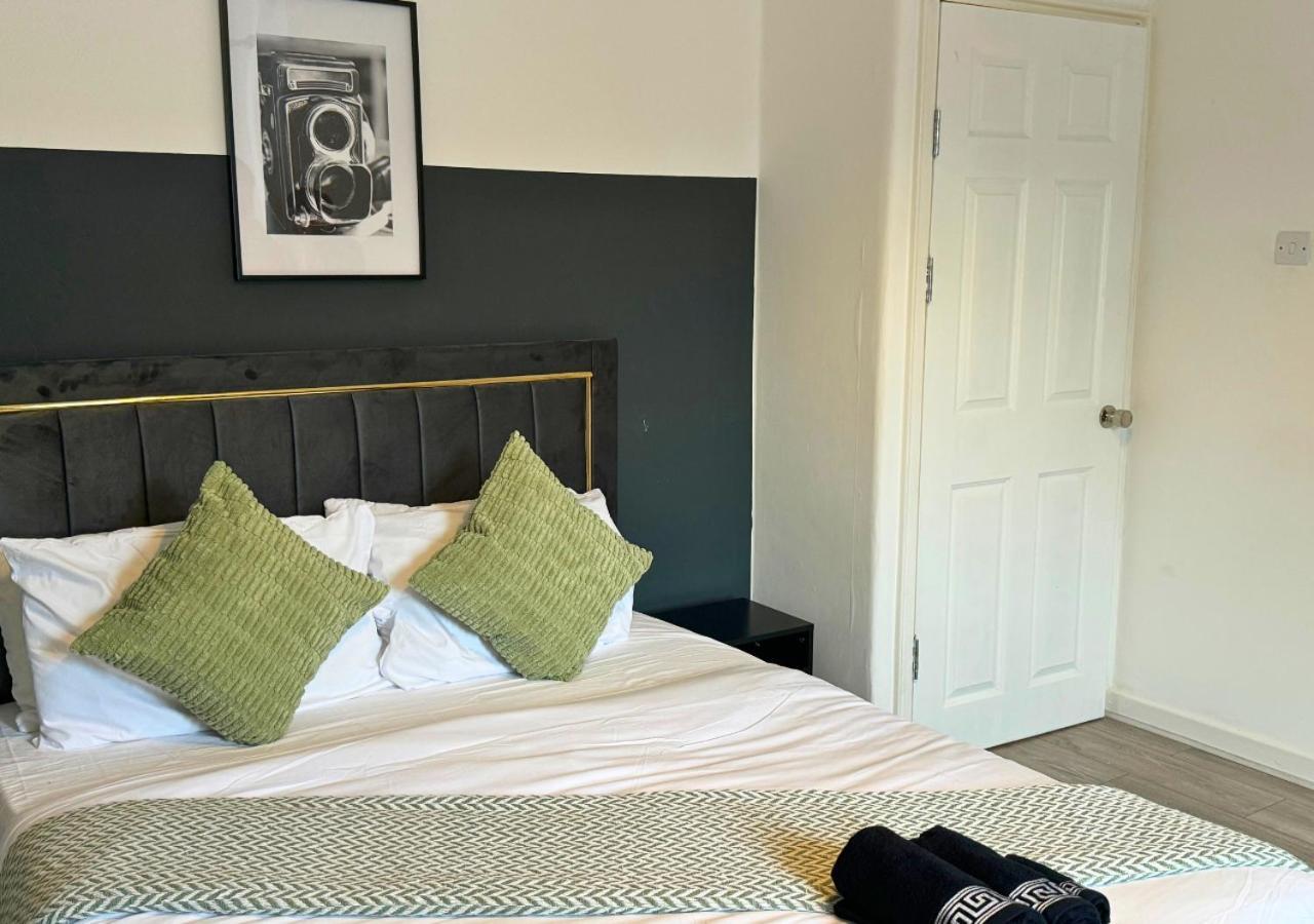 Luxe Short - Sleeps 6 - Putney - Roehampton - Free Parking Apartment