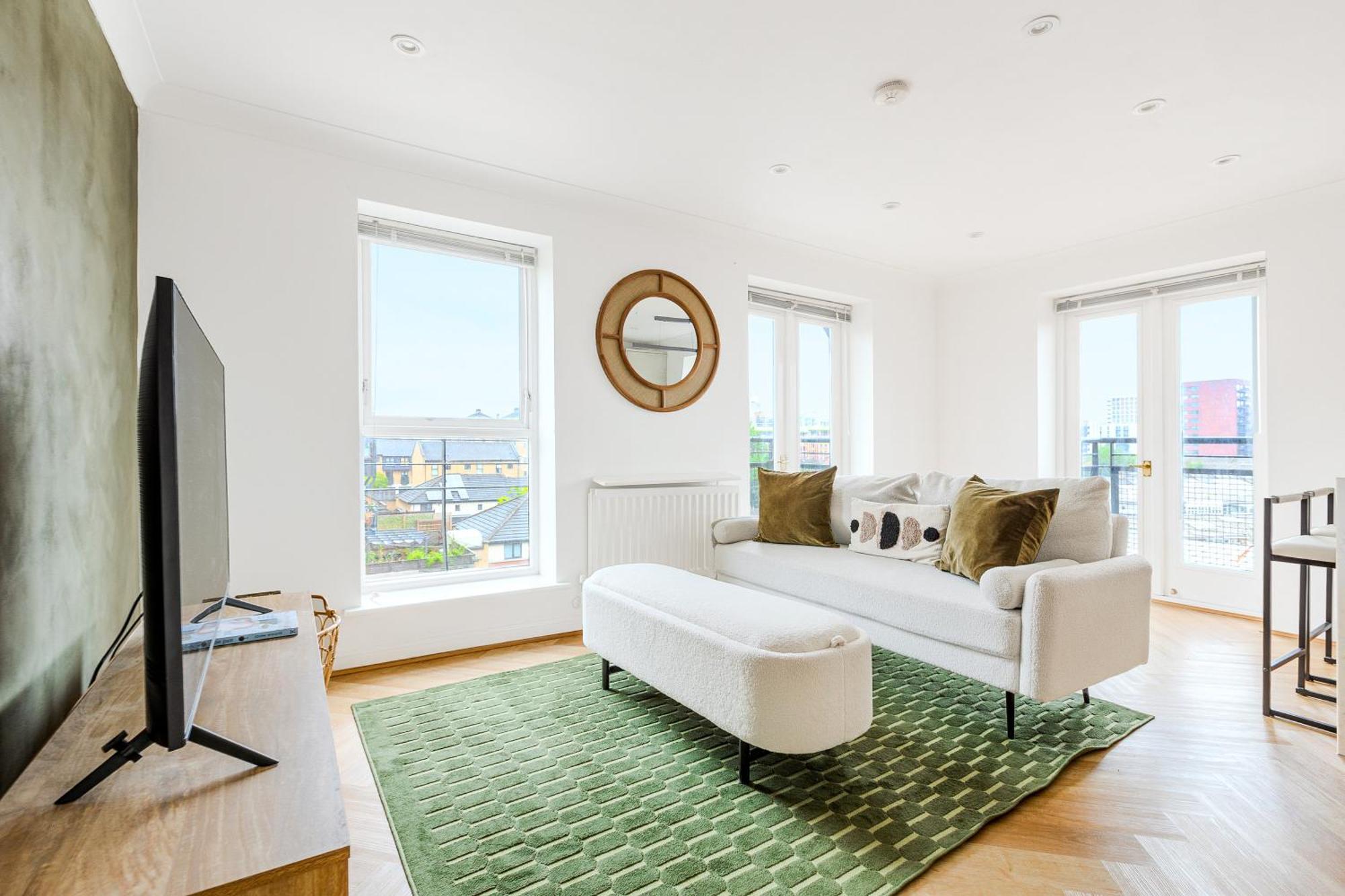 Apartment Bright New 2br Flat With Balcony Near Excel *