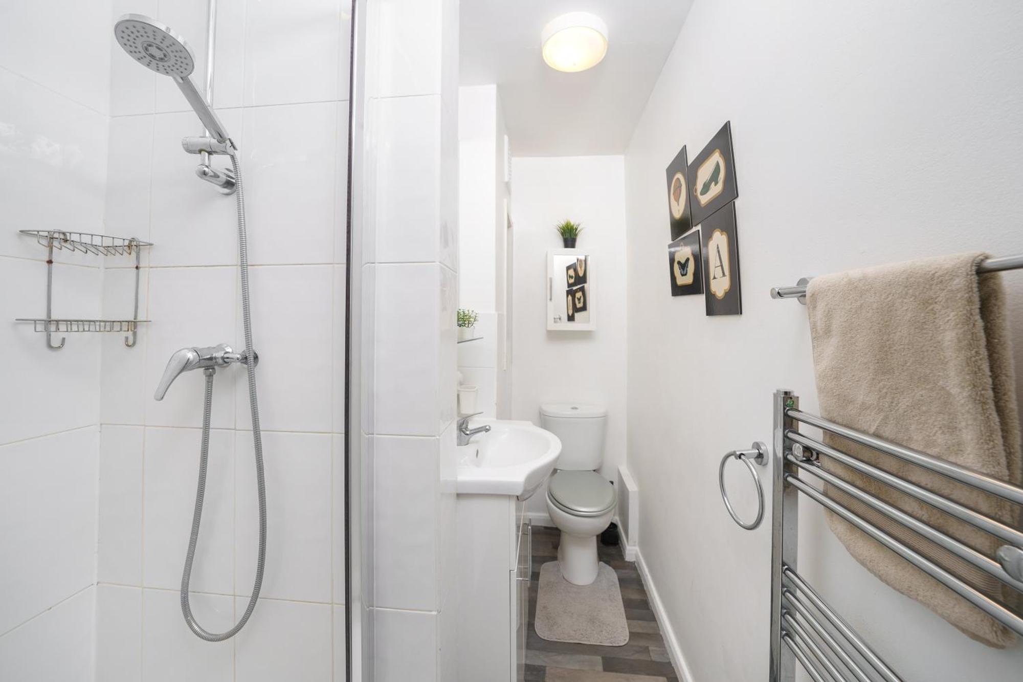 Cozy 2-bed Garden Flat, Wembley * London