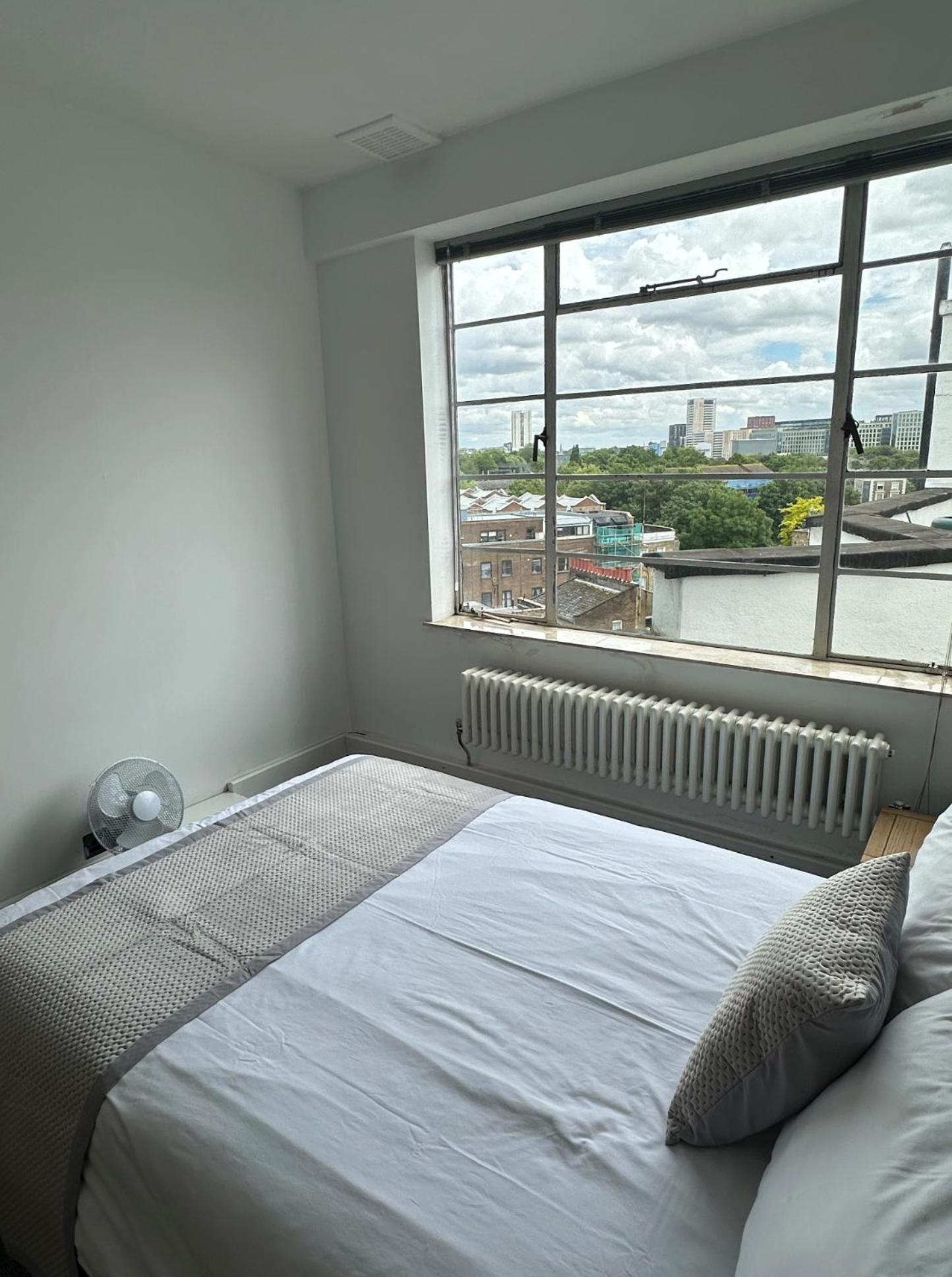 Camden Skyview Apartment *