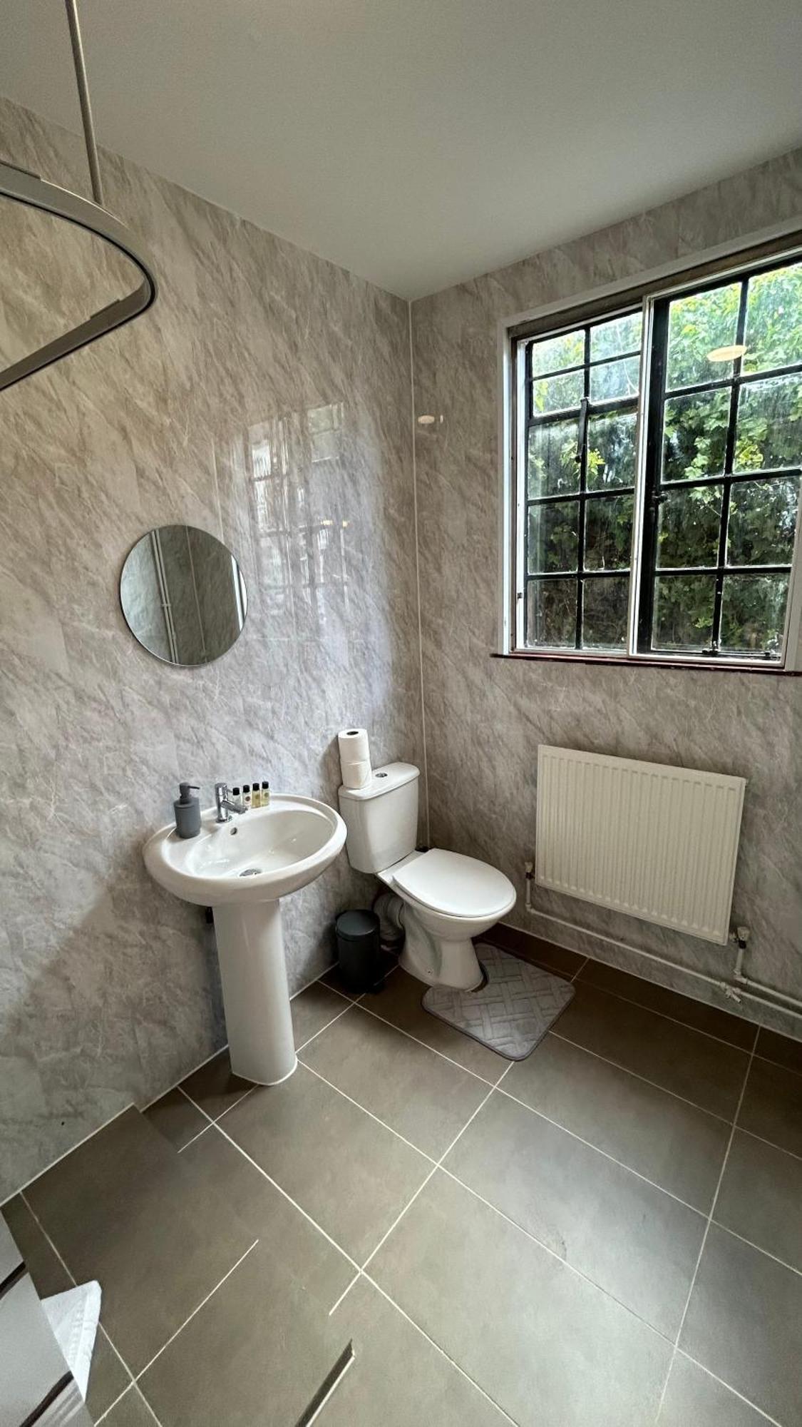 Ustay Fulham * London