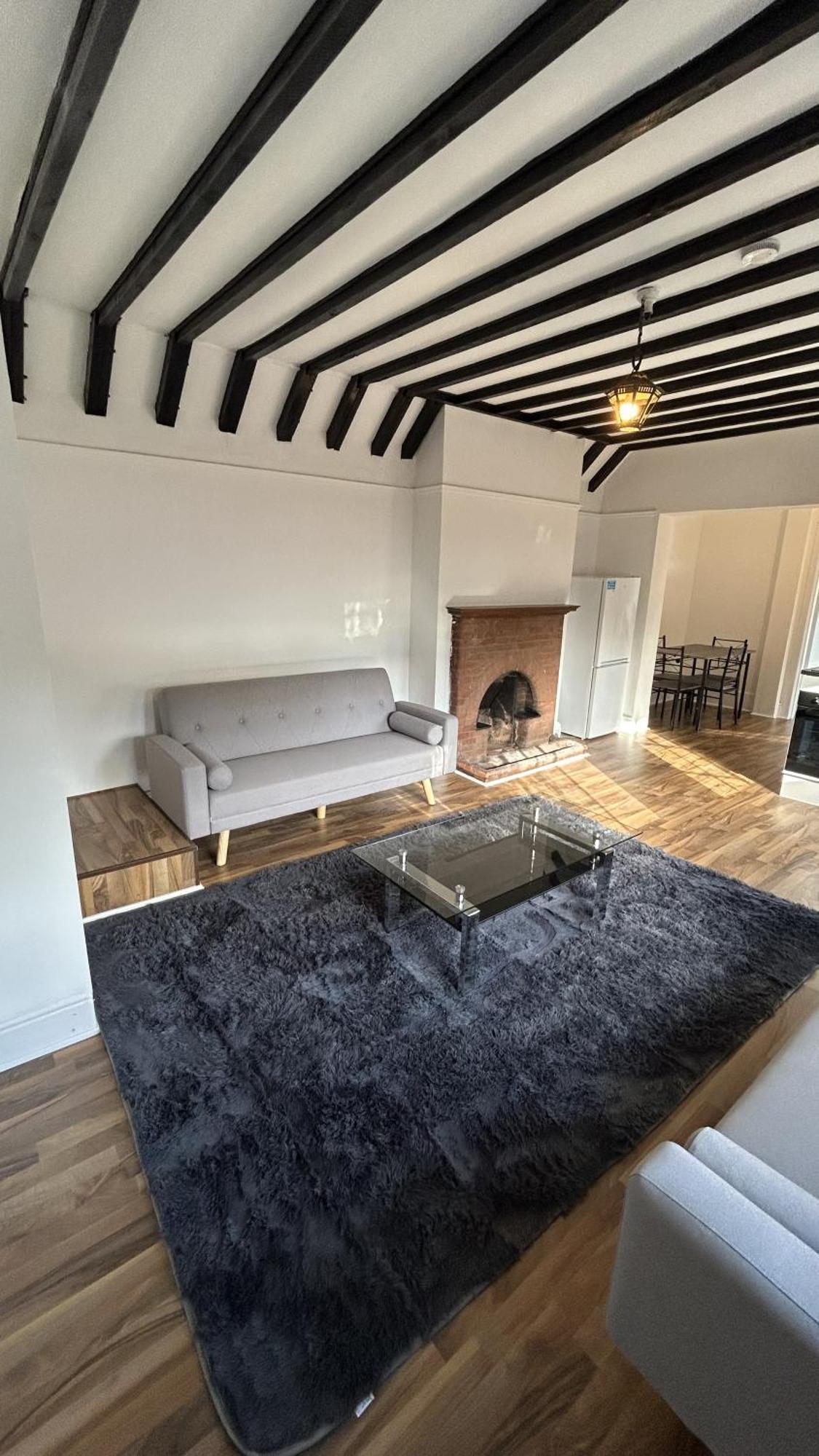 Ustay Fulham Apartment *