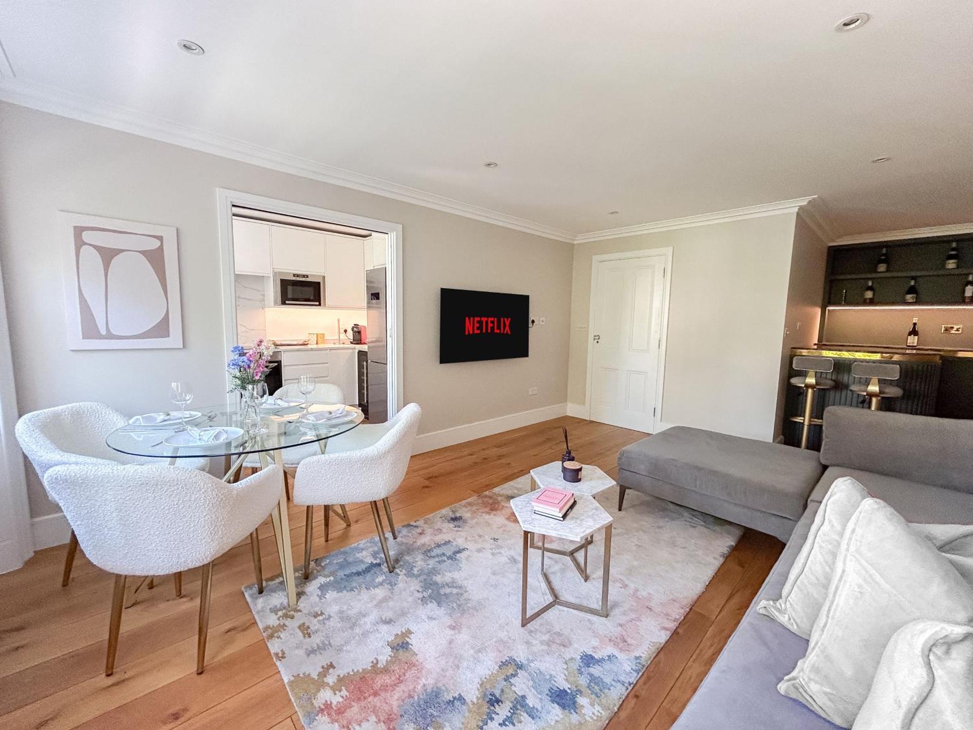 Apartment Luxurious In A Prestigious Location London