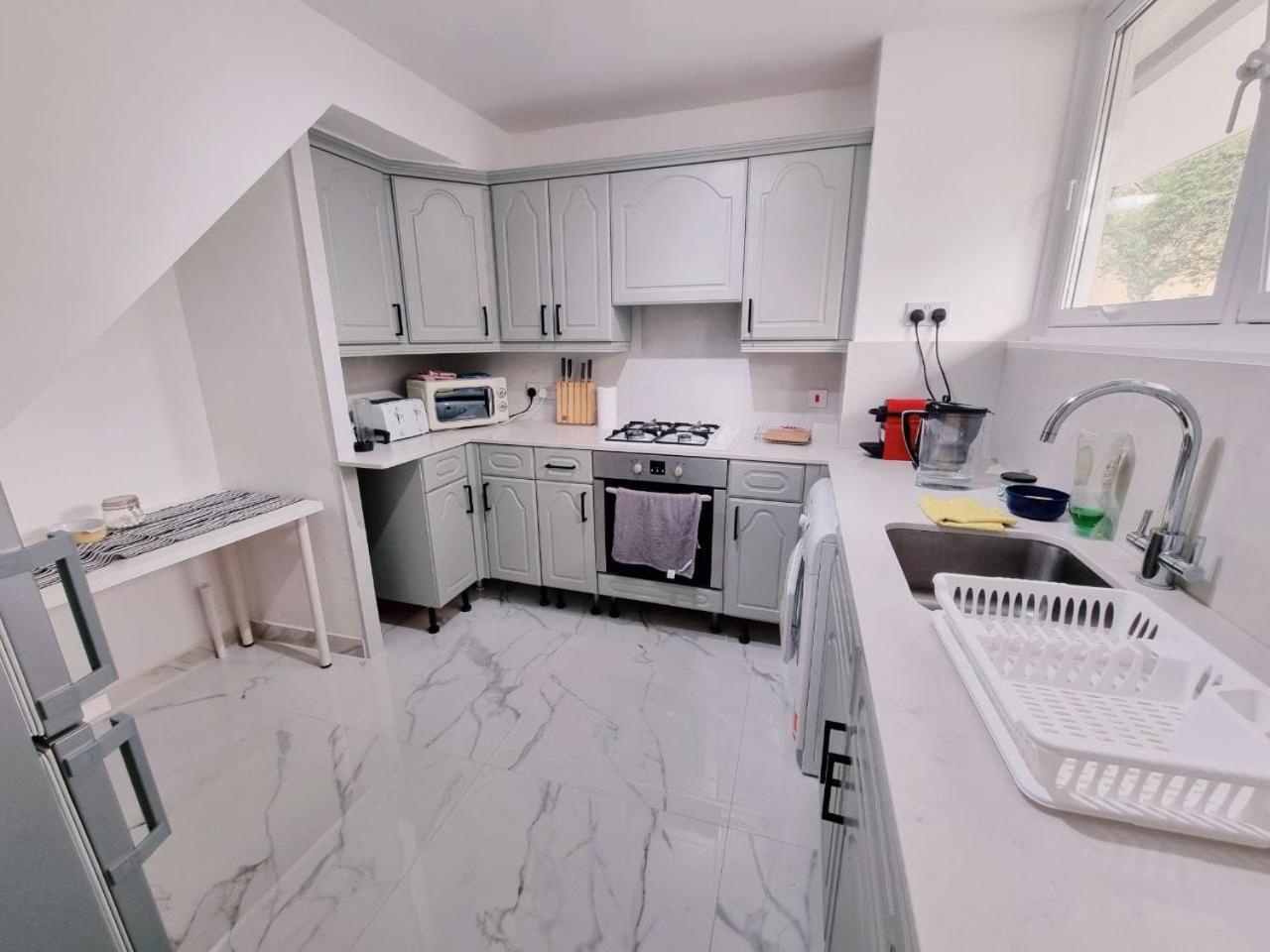 Smart House London