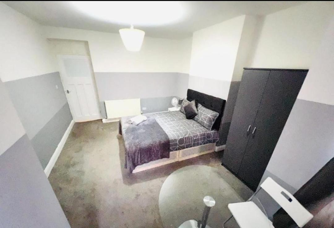 Tower Bridge Family Flats Apartment London