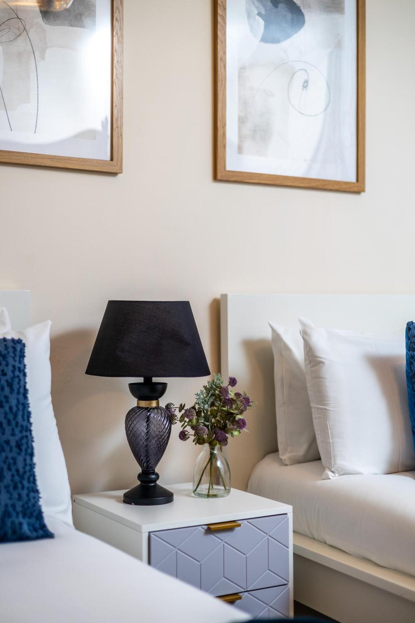 Elegant And Spacious 3 Bedroom In Fulham Apartment *