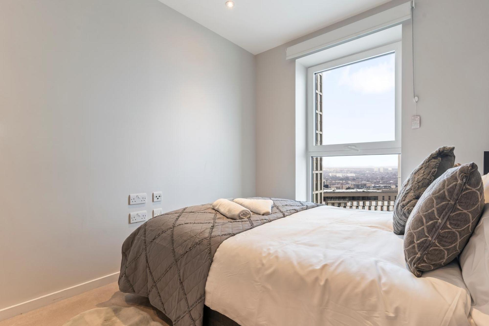 Apartment Elegant 2 Bed Within Many Attractions *