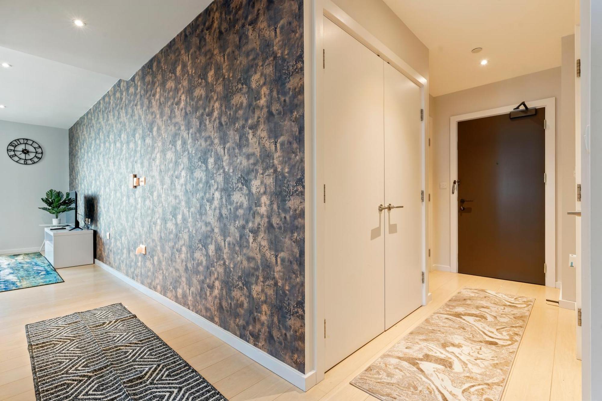 Apartment Elegant 2 Bed Within Many Attractions