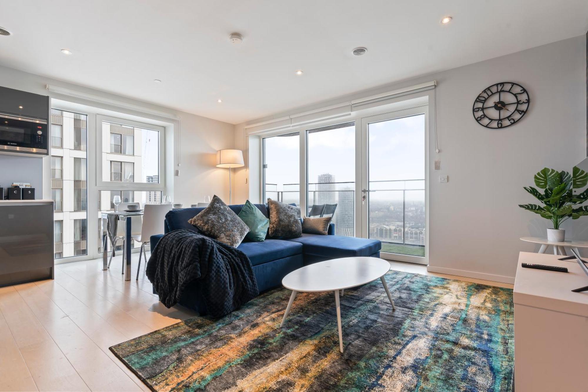 Elegant 2 Bed Within Many Attractions Apartment London