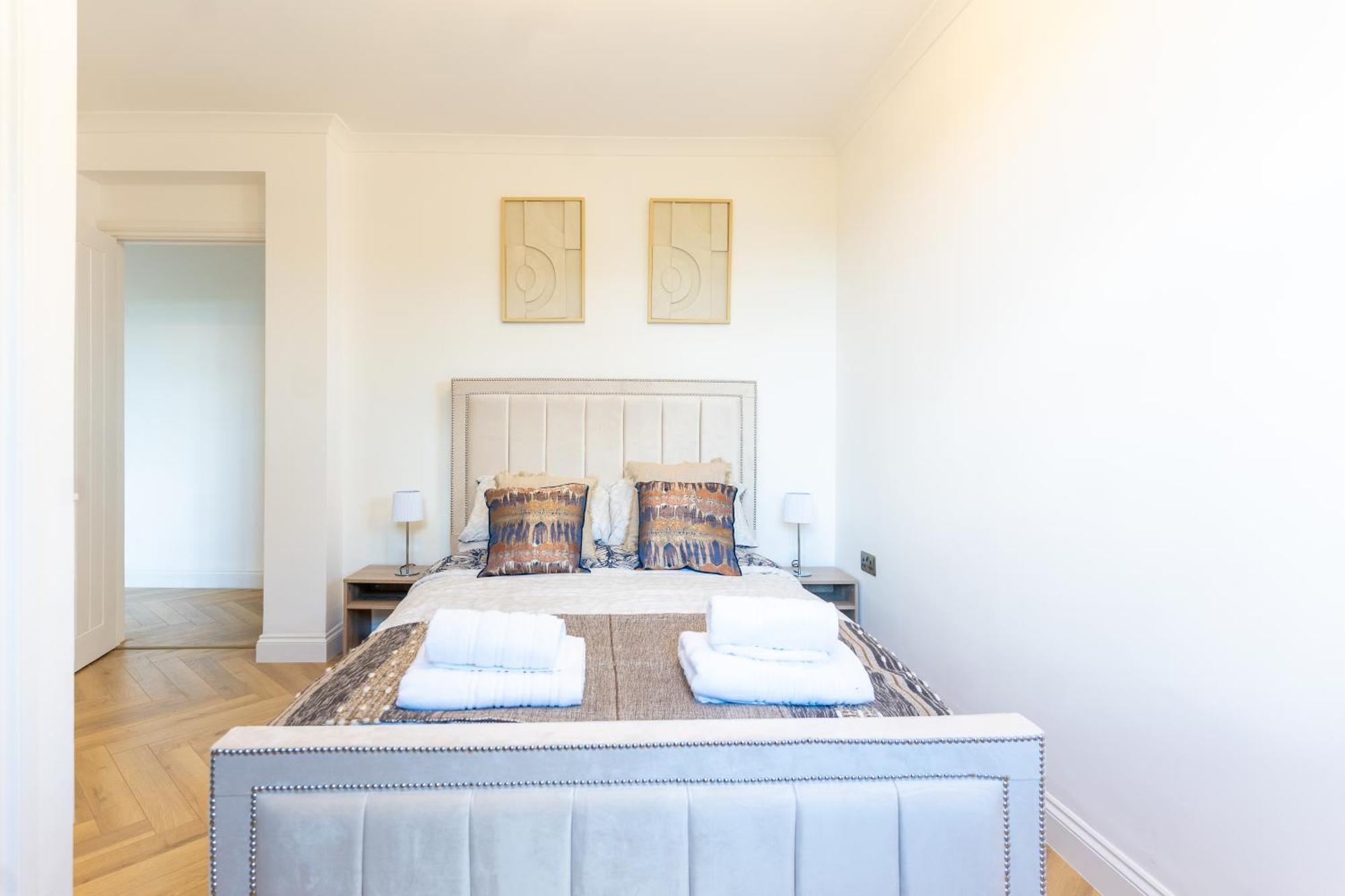 Boutique And Stylish 4 Bed In Holiday home *
