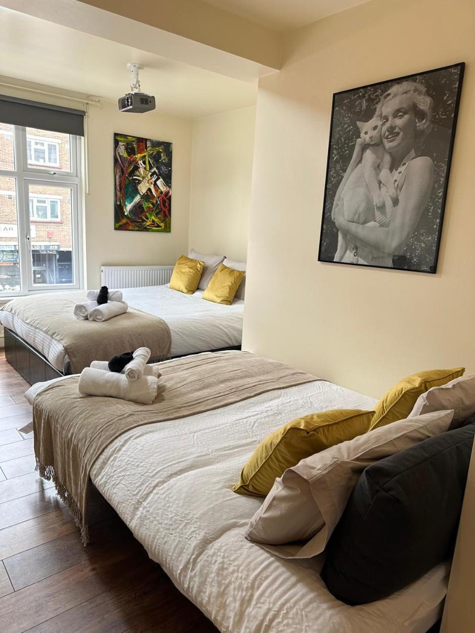 Ensuite Shoreditch London