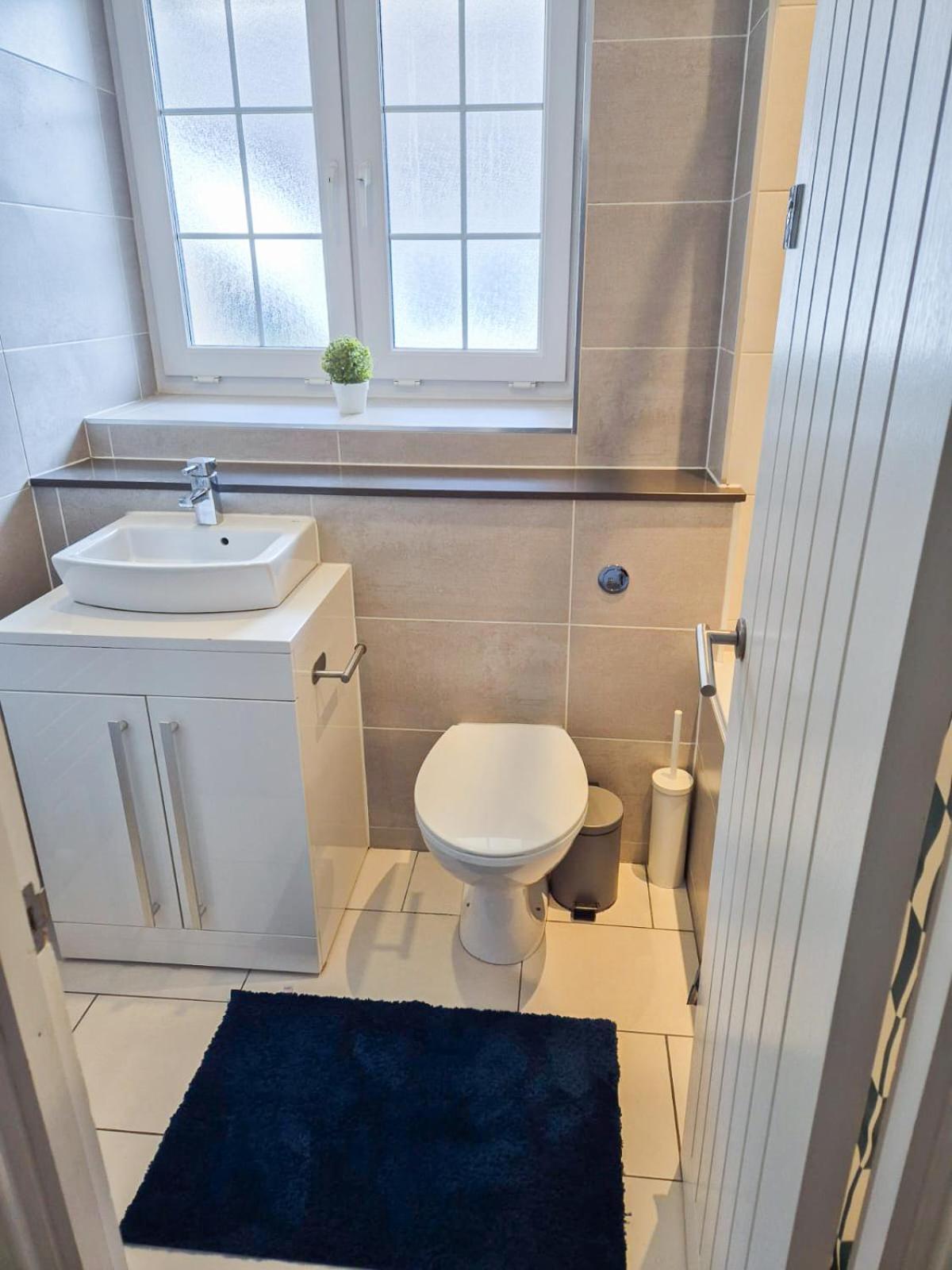 Apartment Refined 2 Bedroom Flat Few Steps From The Oval *