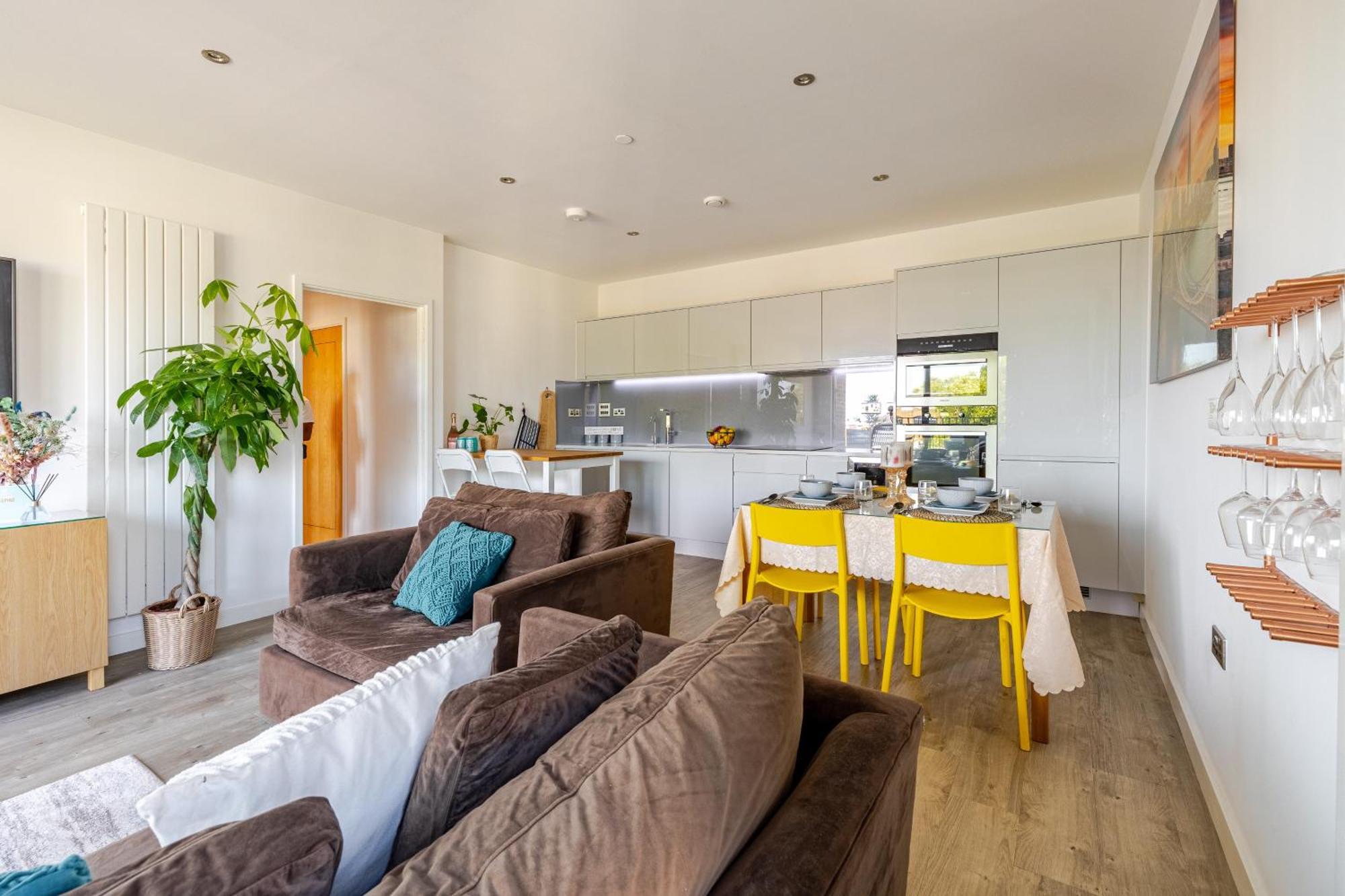 Fmss - Luxe Apartment