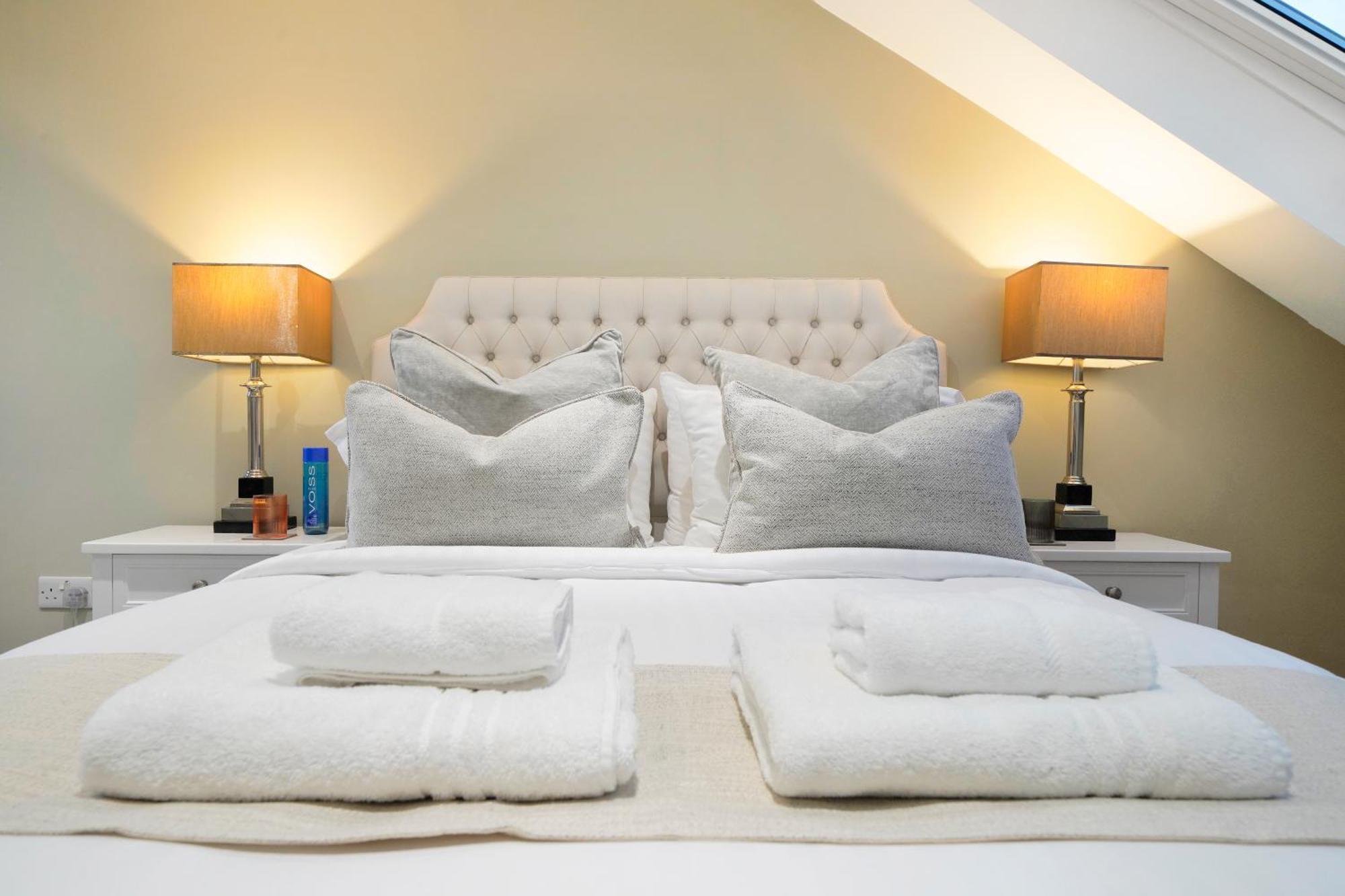 Luxury - In Battersea Park & Power Station Apartment *