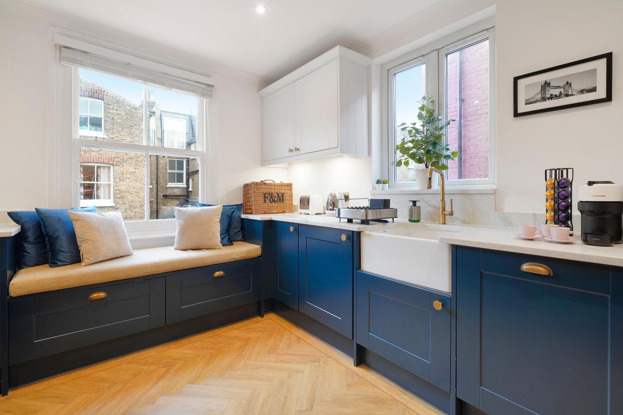 Luxury - In Battersea Park & Power Station Apartment London