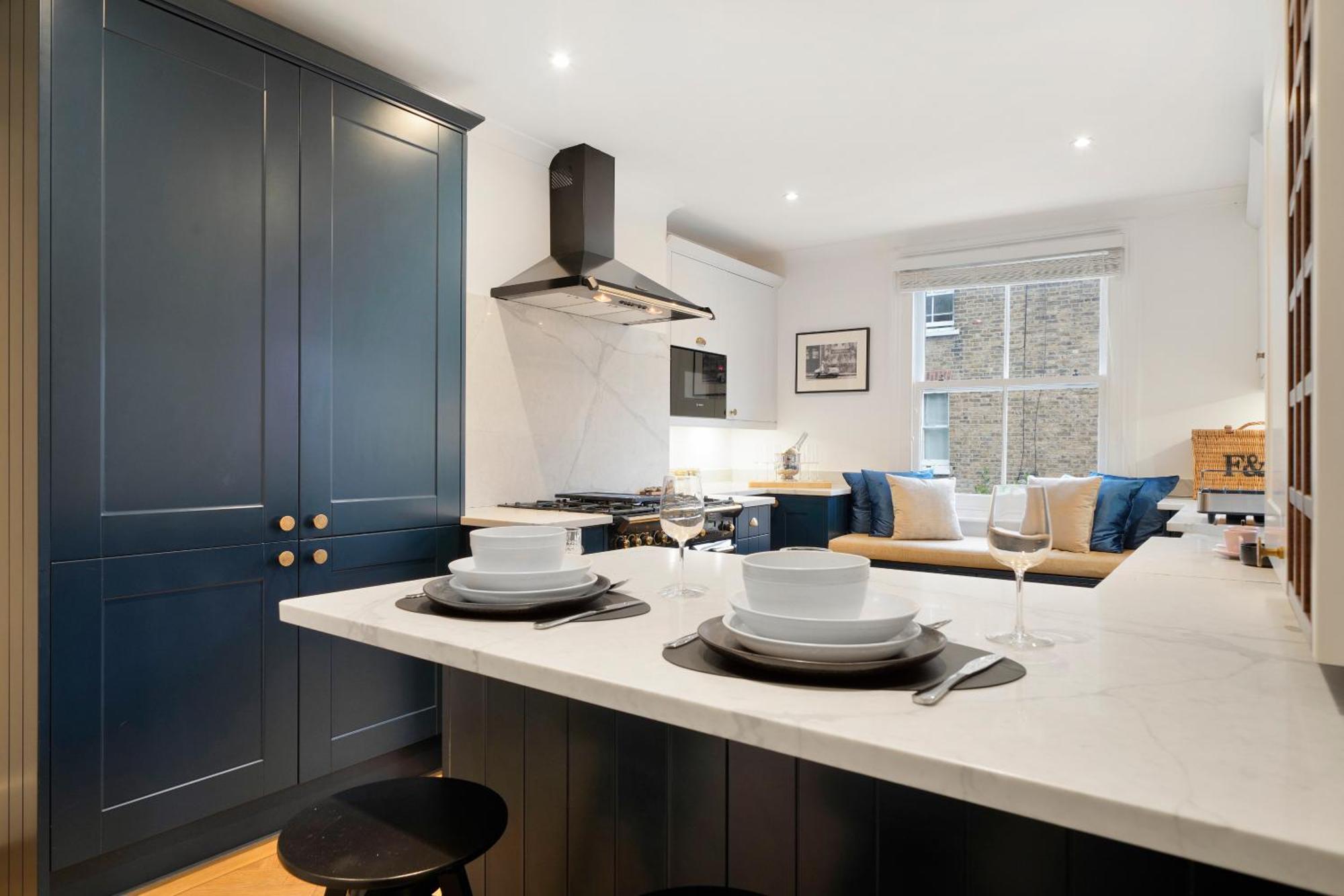 Luxury - In Battersea Park & Power Station London