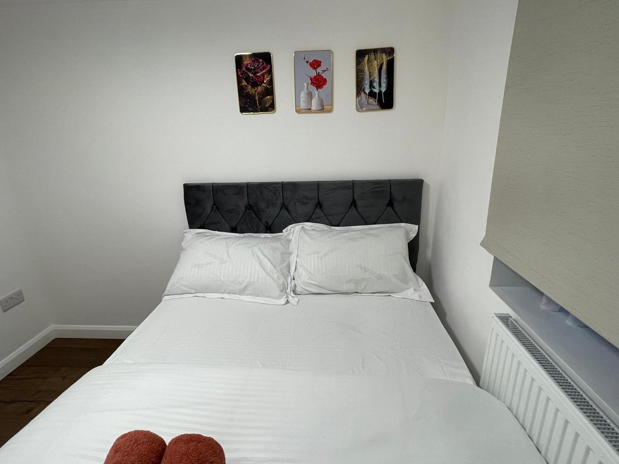 Apartment Two Bedroom Central Location Modern Flat Stratford *