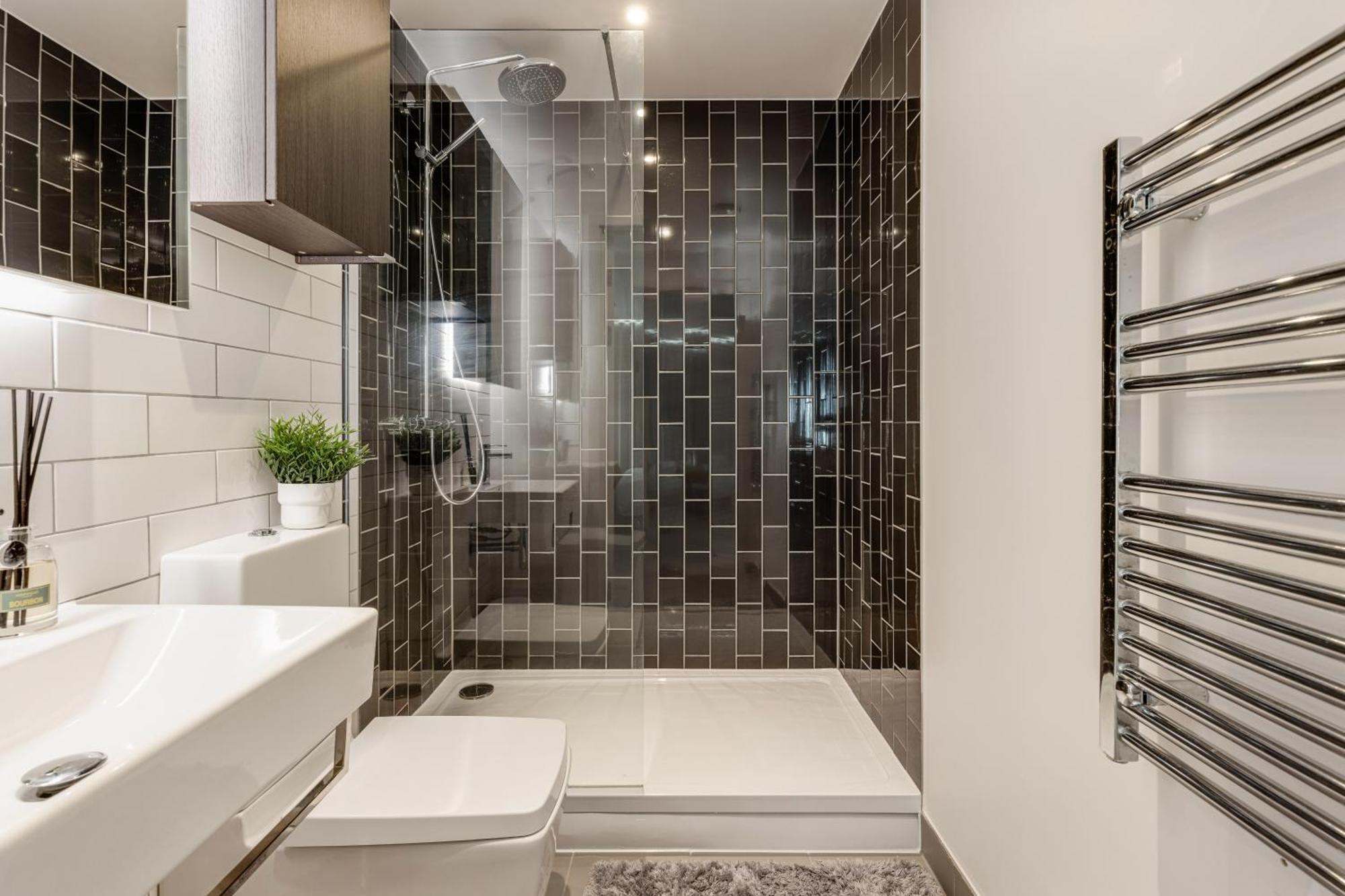 Khayat Homes - The Riverre - Luxury 2 Bed Apartment London