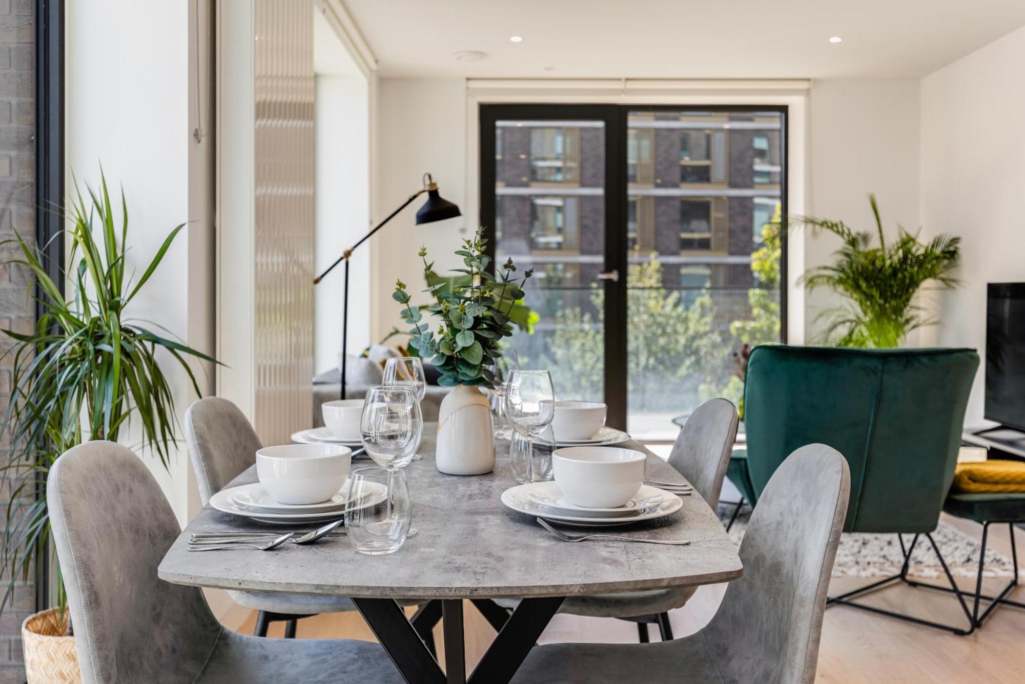 Apartment Khayat Homes - The Riverre - Luxury 2 Bed London