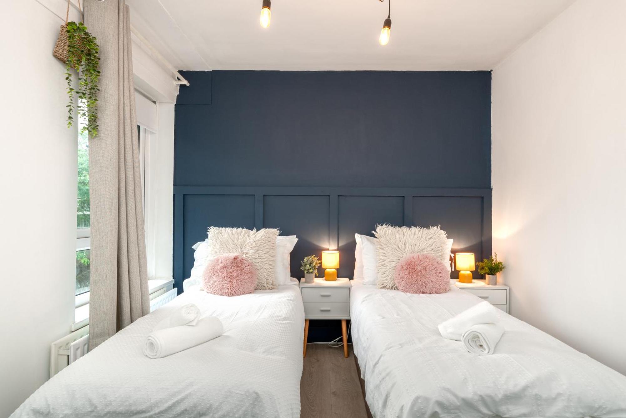 Apartment Modern & Spacious Canary Wharf Apartment, Prime Location, Balcony, Near O2, Excel, Airport & Greenwich *