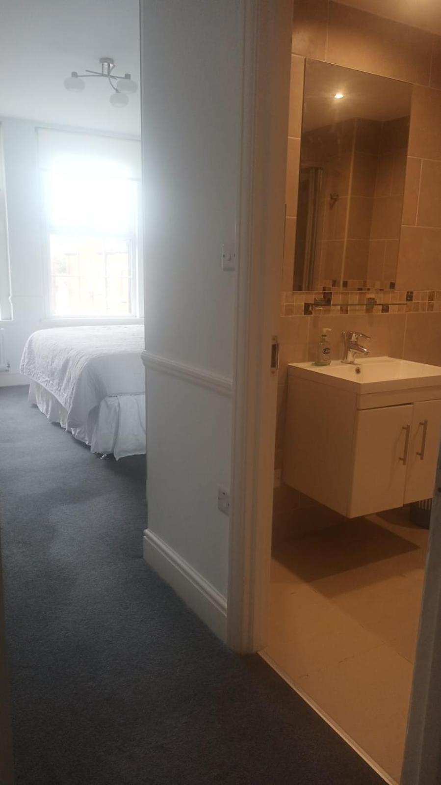 Elegant Flat In St Johns Wood Apartment