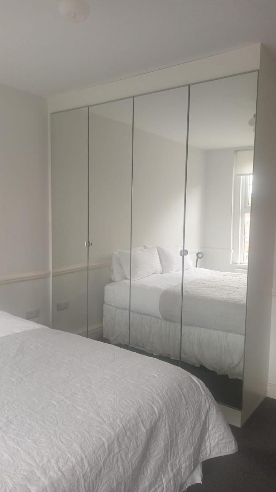Elegant Flat In St Johns Wood Apartment *
