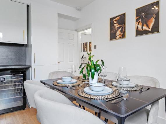 Imperial Wharf Chelsea 3 Bedroom Apartamento