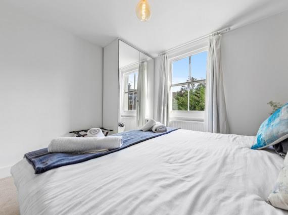Imperial Wharf Chelsea 3 Bedroom * Londres