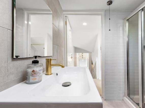 Imperial Wharf Chelsea 3 Bedroom Londres