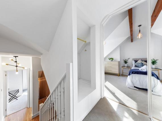 Apartamento Imperial Wharf Chelsea 3 Bedroom Londres