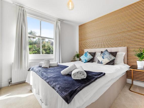 Imperial Wharf Chelsea 3 Bedroom Apartamento Londres