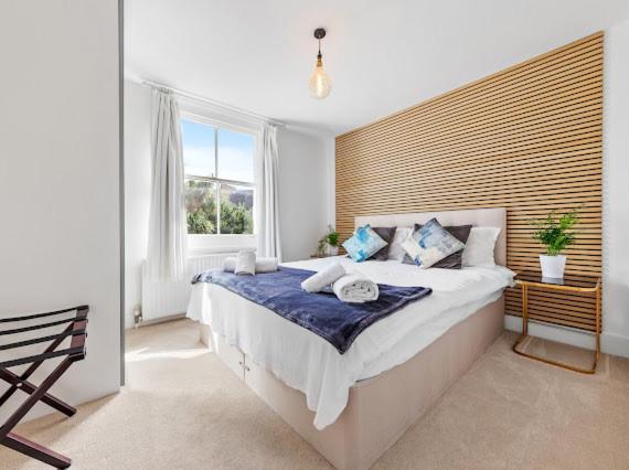 Imperial Wharf Chelsea 3 Bedroom Apartamento Londres