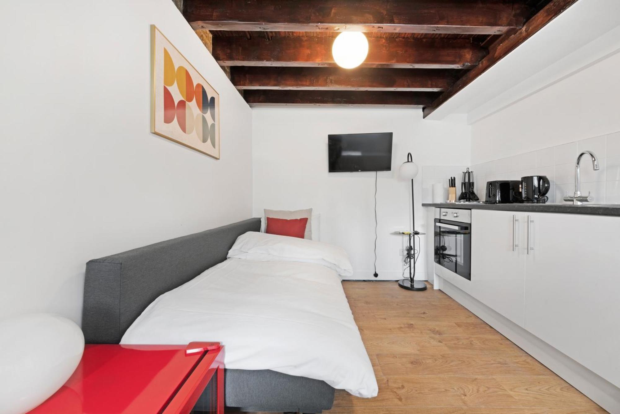 Archway Station Studio - Inexpensive Pied-a-terre * London